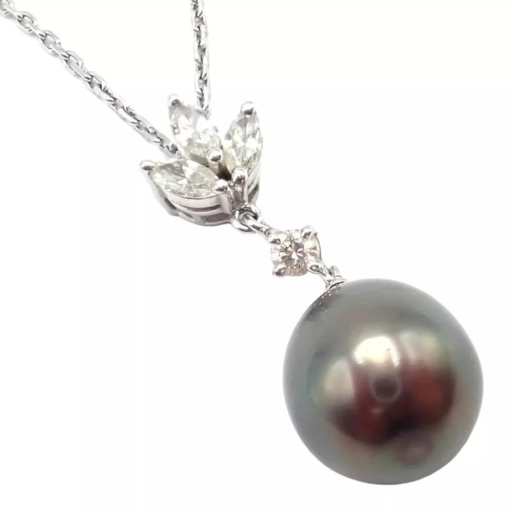 Authentic! Mikimoto 18k White Gold Tahitian Pearl Diamond Pendant Necklace